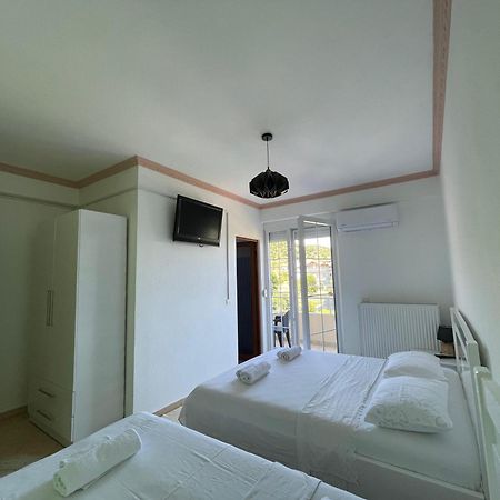 Hotel Vila Toska Piskupat Exterior foto